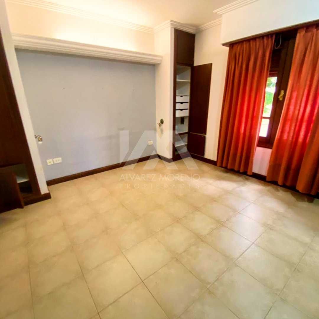 Alvarez Moreno Propiedades - Brinda asesoramiento y soluciones a nuestros clientes en lo que se refiera al mercado inmobiliario. Ventas, tasaciones, alquileres de todo tipo de propiedadesCasa en esquina España y Lacunza