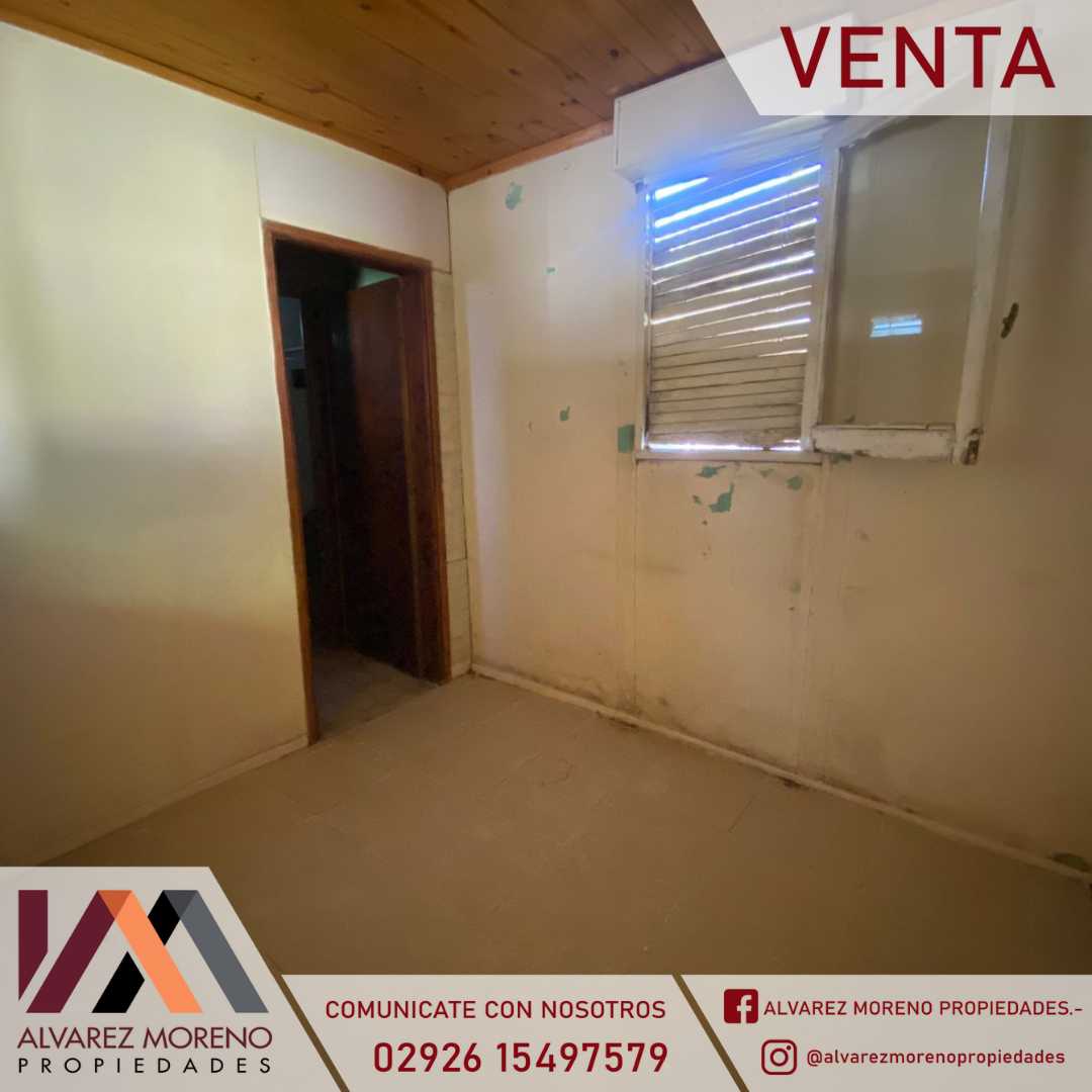 Alvarez Moreno Propiedades - Brinda asesoramiento y soluciones a nuestros clientes en lo que se refiera al mercado inmobiliario. Ventas, tasaciones, alquileres de todo tipo de propiedadesCASA SOBRE AVDA 12 DE OCTUBRE