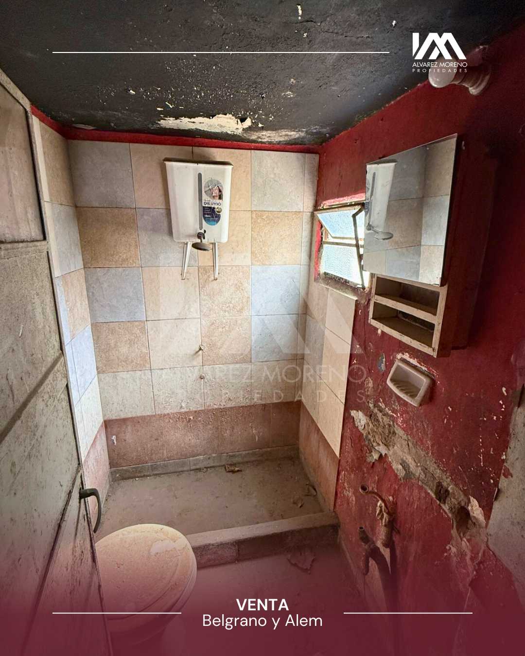 Alvarez Moreno Propiedades - Brinda asesoramiento y soluciones a nuestros clientes en lo que se refiera al mercado inmobiliario. Ventas, tasaciones, alquileres de todo tipo de propiedadesCASA A RECICLAR EN ESQUINA