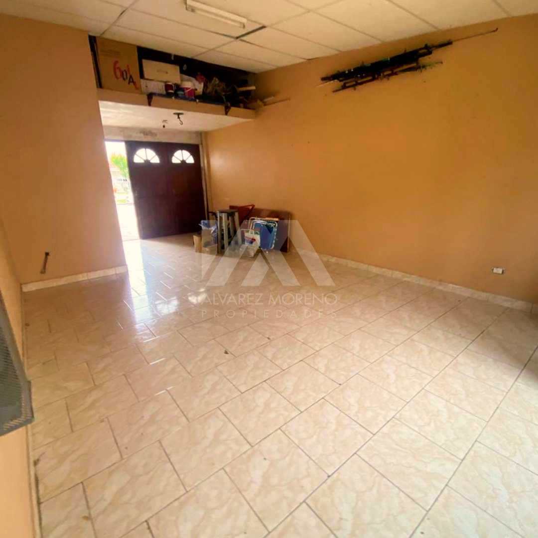 Alvarez Moreno Propiedades - Brinda asesoramiento y soluciones a nuestros clientes en lo que se refiera al mercado inmobiliario. Ventas, tasaciones, alquileres de todo tipo de propiedadesCasa en esquina España y Lacunza