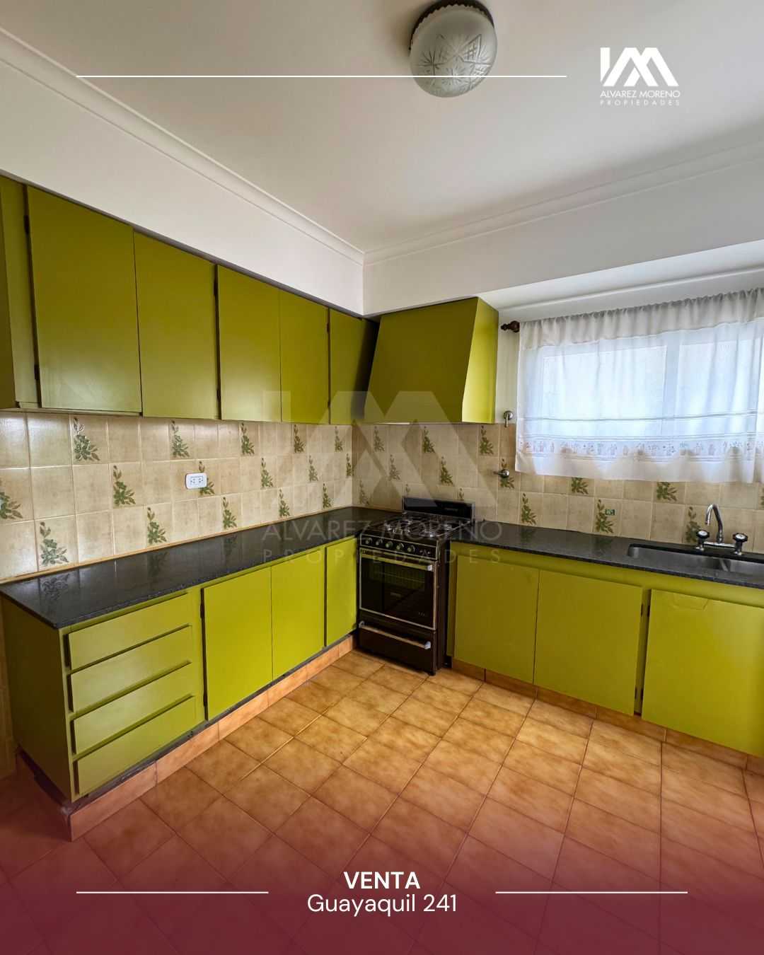 Alvarez Moreno Propiedades - Brinda asesoramiento y soluciones a nuestros clientes en lo que se refiera al mercado inmobiliario. Ventas, tasaciones, alquileres de todo tipo de propiedadesHermosa casa en excelente estado!