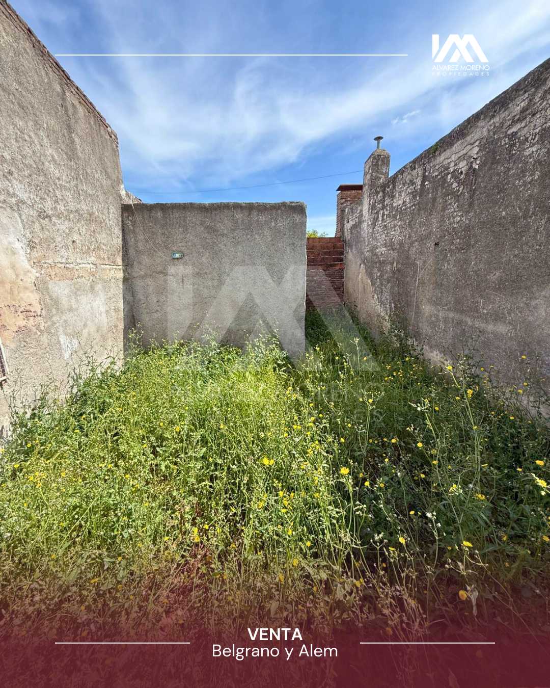 Alvarez Moreno Propiedades - Brinda asesoramiento y soluciones a nuestros clientes en lo que se refiera al mercado inmobiliario. Ventas, tasaciones, alquileres de todo tipo de propiedadesCASA A RECICLAR EN ESQUINA