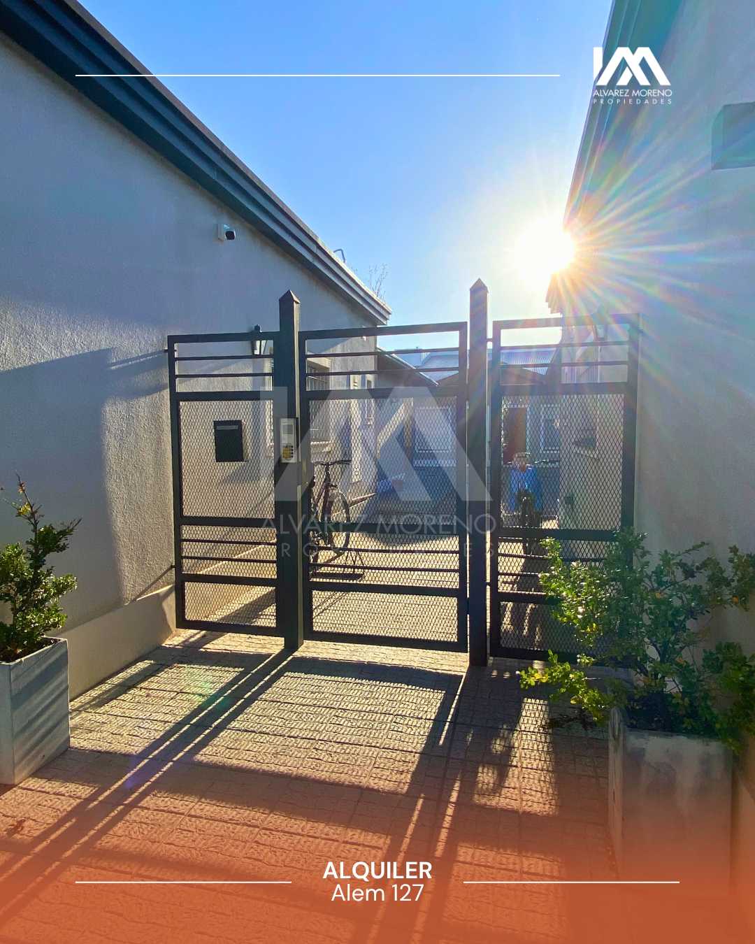 Alvarez Moreno Propiedades - Brinda asesoramiento y soluciones a nuestros clientes en lo que se refiera al mercado inmobiliario. Ventas, tasaciones, alquileres de todo tipo de propiedades$450.000-    HERMOSO DEPTO EN CALLE ALEM AL 100